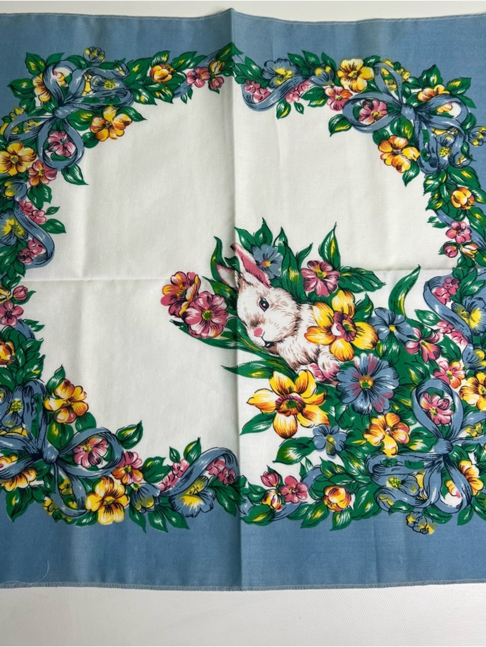 Vintage bunny spring Easter napkins 10pc
Couple have yellowing (see pictures) - Picture 10 of 12